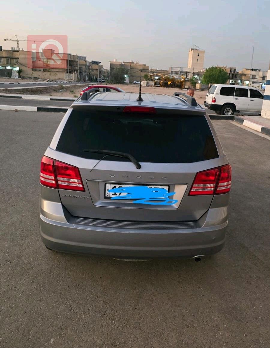 دودج جورني